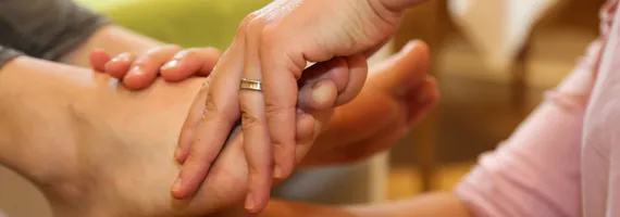 Fussreflexzonenmassage bei Rückenbeschwerden