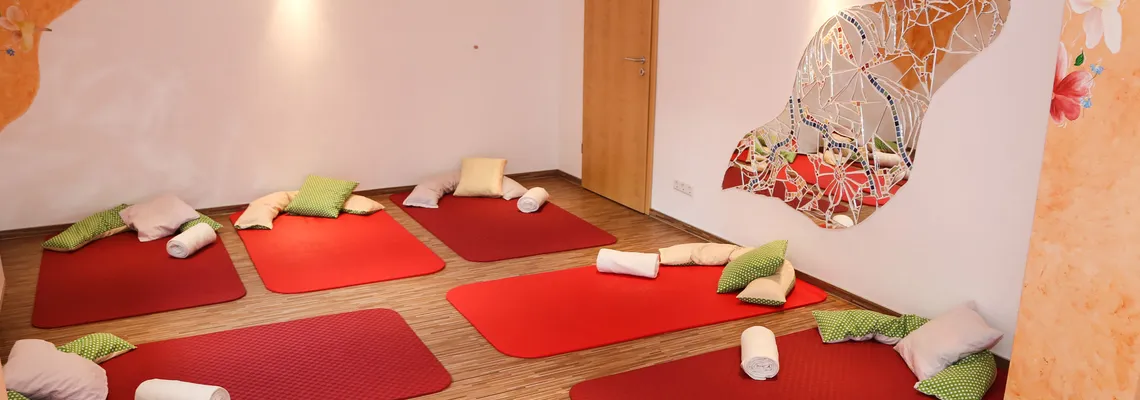 Kursraum mit Ambientebeleuchtung